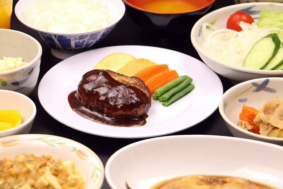 合宿食事