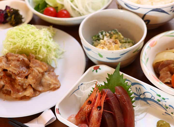夕食